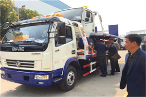 洛江区汽车道路救援拖车价格